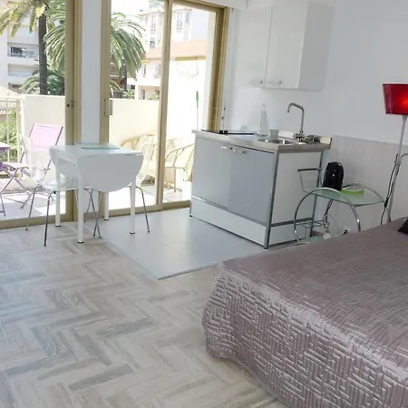 Maubourg Appartamento